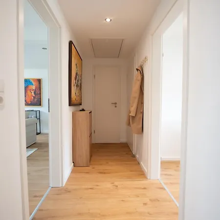 3-floor Oasis In The Heart Of Koblenz, Sleeps 16 Κόμπλεντς