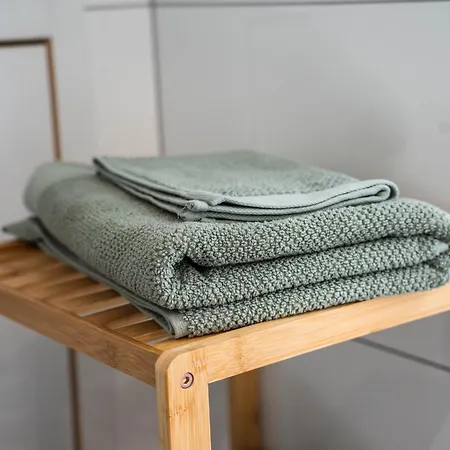 Appartement 3-floor Oasis In The Heart Of Koblenz, Sleeps 16 *