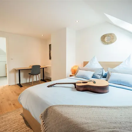 3-floor Oasis In The Heart Of Koblenz, Sleeps 16 *