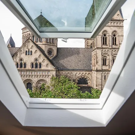 Appartement 3-floor Oasis In The Heart Of Koblenz, Sleeps 16 *