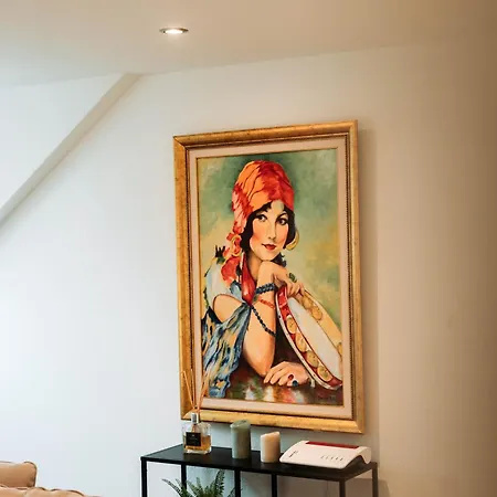 3-floor Oasis In The Heart Of Koblenz, Sleeps 16