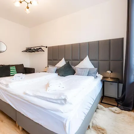 Appartement 3-floor Oasis In The Heart Of Koblenz, Sleeps 16 Koblenz (Rhineland-Palatinate)