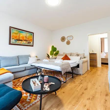 3-floor Oasis In The Heart Of Koblenz, Sleeps 16 Appartement *