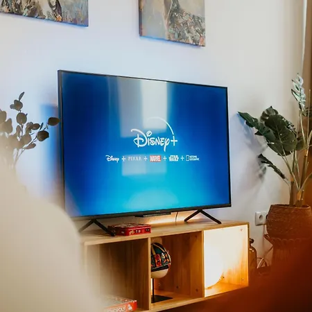 3-floor Oasis In The Heart Of Koblenz, Sleeps 16 * Coblence