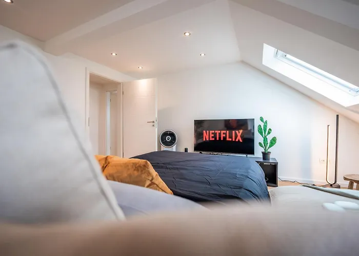 3-floor Oasis In The Heart Of Koblenz, Sleeps 16 Апартаменты