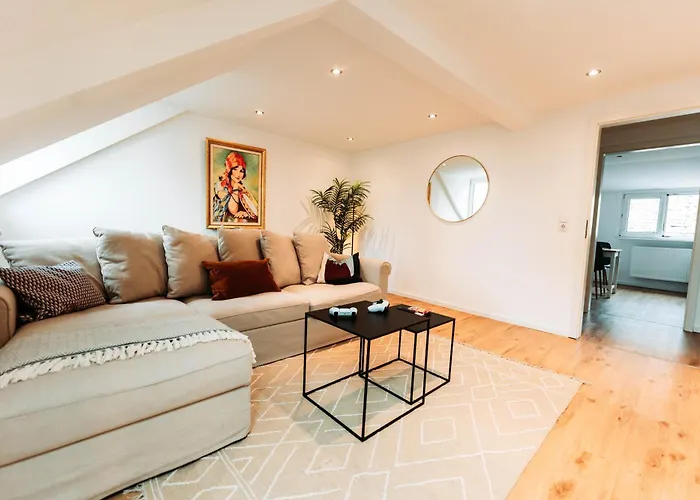 Апартаменты 3-floor Oasis In The Heart Of Koblenz, Sleeps 16 *