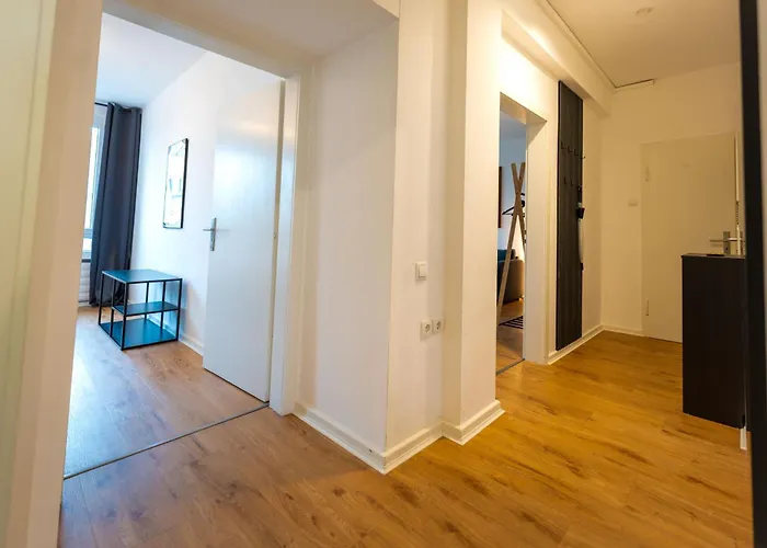 3-floor Oasis In The Heart Of Koblenz, Sleeps 16 Appartement