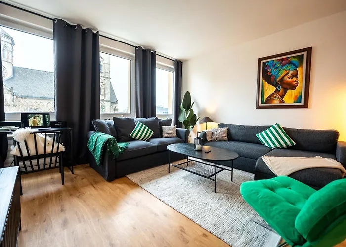 Appartement 3-floor Oasis In The Heart Of Koblenz, Sleeps 16 Coblence
