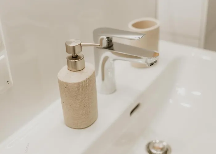 3-floor Oasis In The Heart Of Koblenz, Sleeps 16 * Кобленц